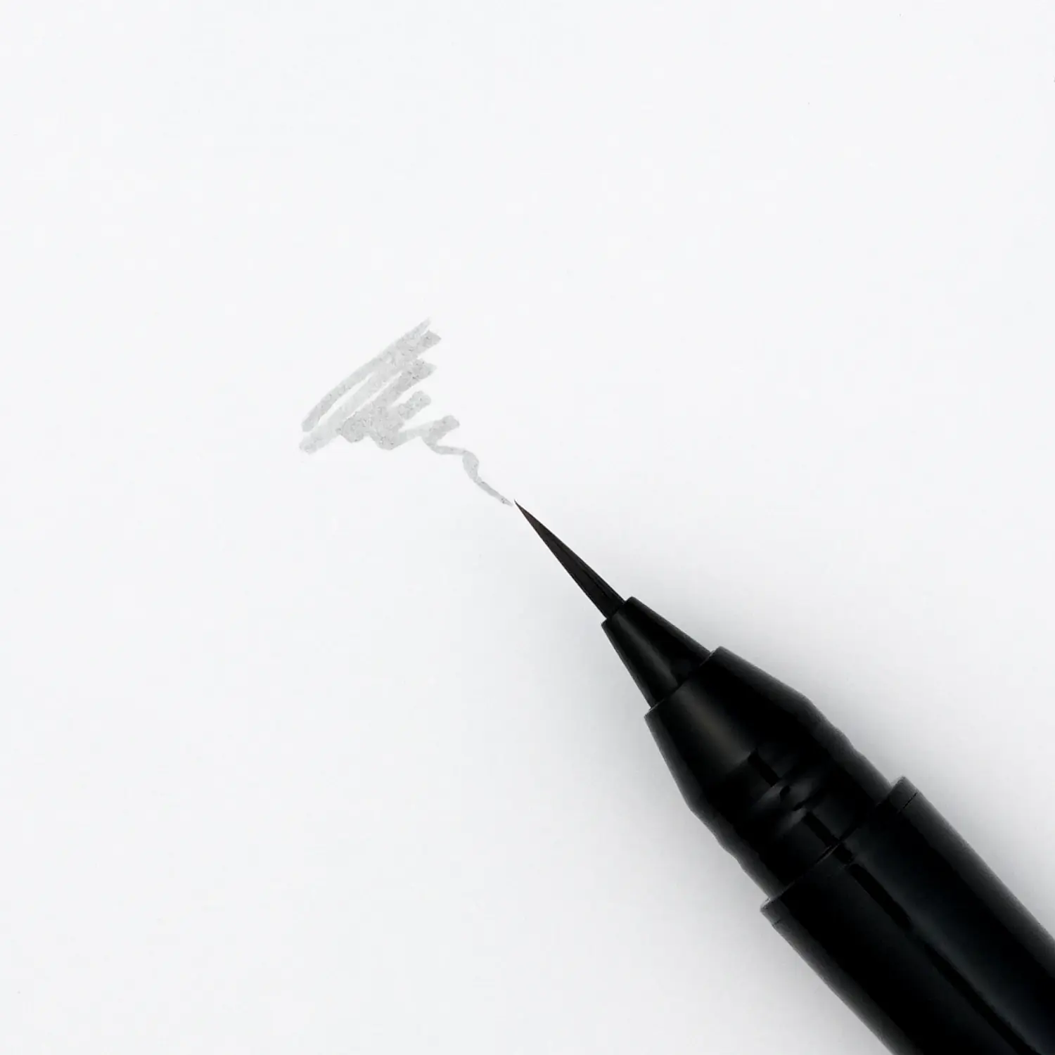 Kuretake ZIG Cartoonist ai Liner Brush Pen Detail Tip Gray