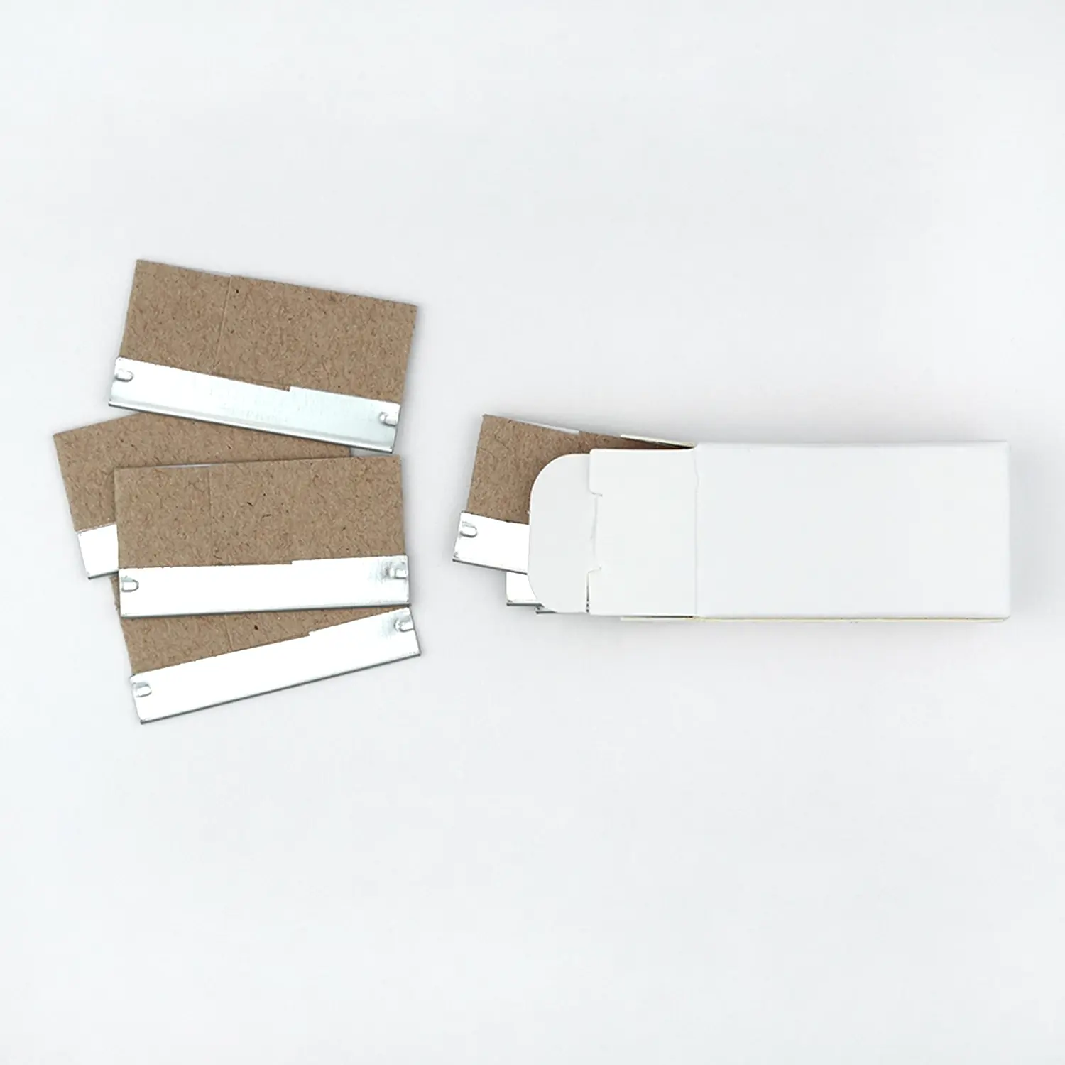 Single Edge Razor Blade Packaging with Contents
