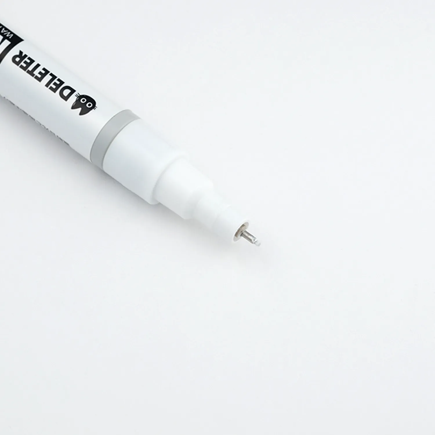 Deleter Neopiko Line White 0.5 mm Detail Tip