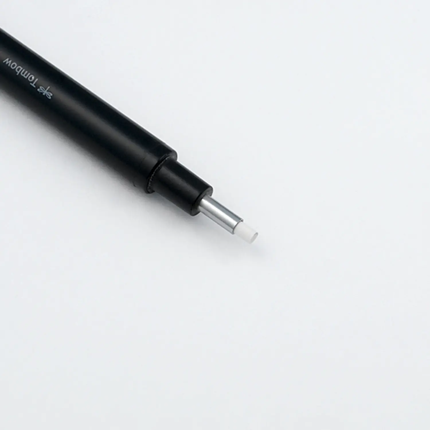 Tombow Mono Zero Radierstift Rund Detail Spitze